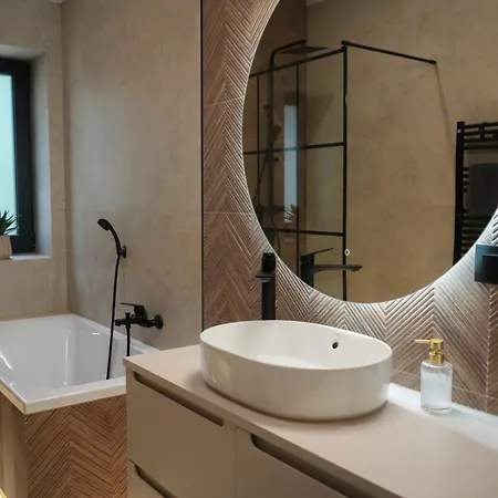 Na Wylacznosc Z Jacuzzi - Natura Anastazewo